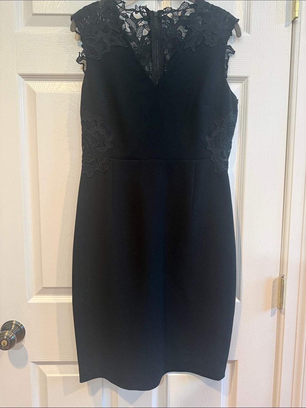Elie Tahari Black Lace-Detail Sheath Dress